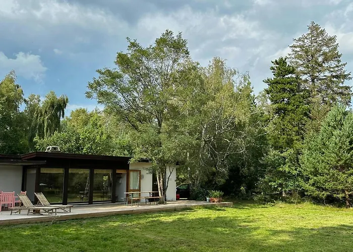 別荘 Authentic 60's Summer House By Ellinge Lyng